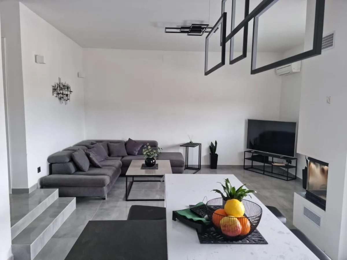 Vacation House Marton - Mandre, Pag Kolan Villa