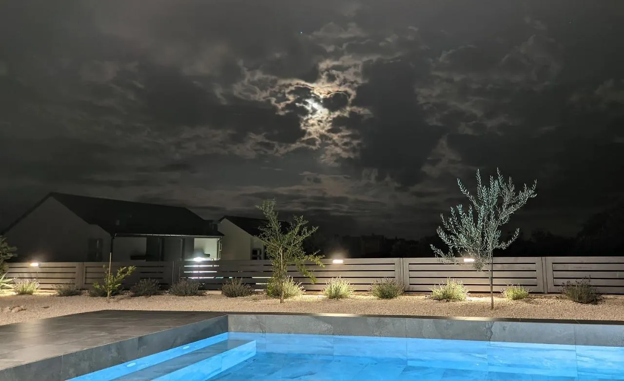 Vacation House Marton - Mandre, Pag Kolan Villa