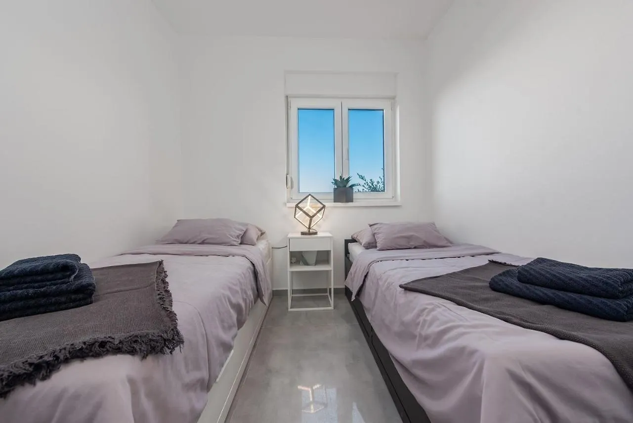 Vacation House Marton - Mandre, Pag Kolan