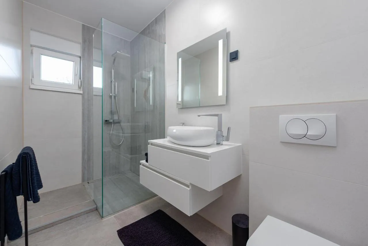 Vacation House Marton - Mandre, Pag Kolan