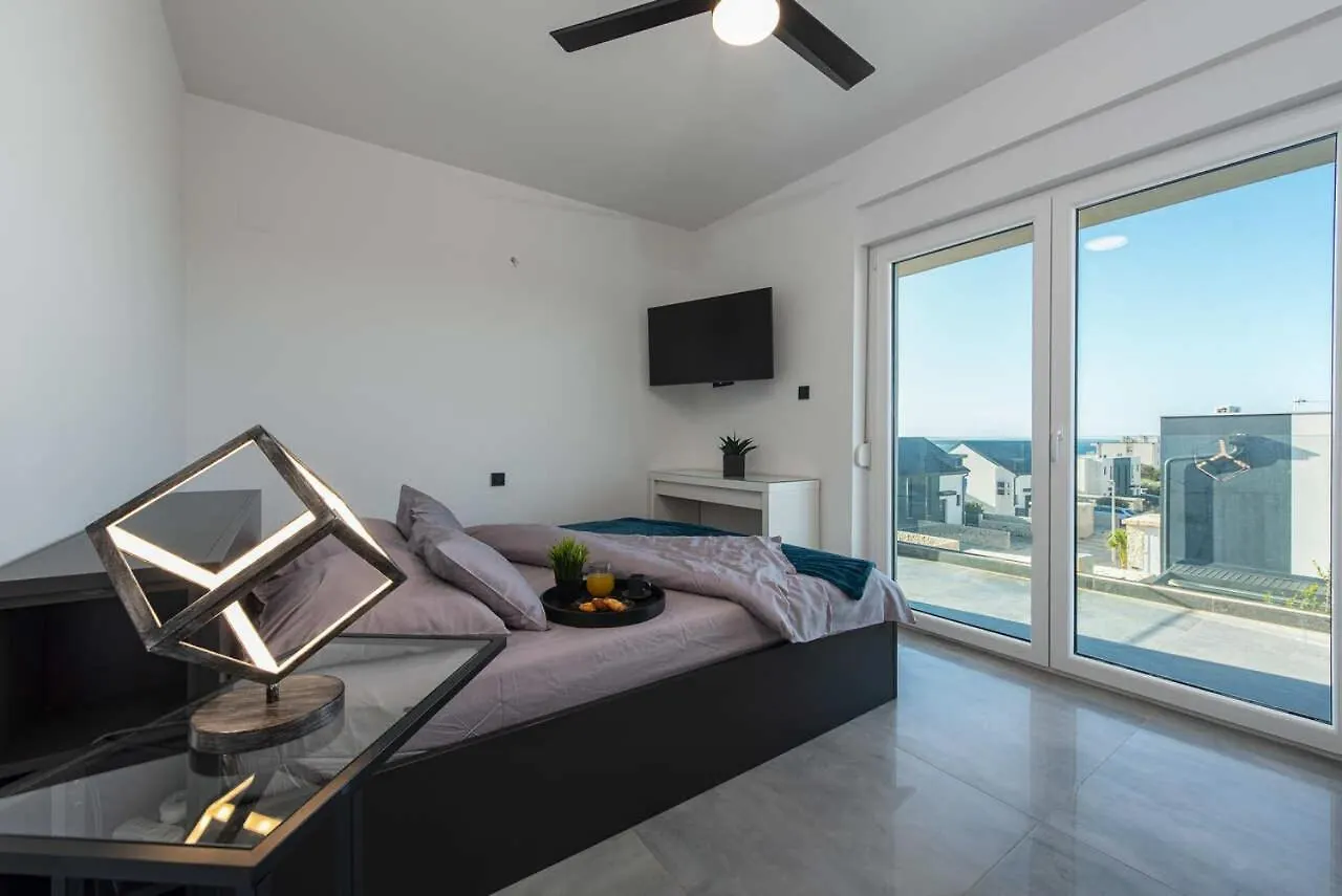 Vacation House Marton - Mandre, Pag Kolan