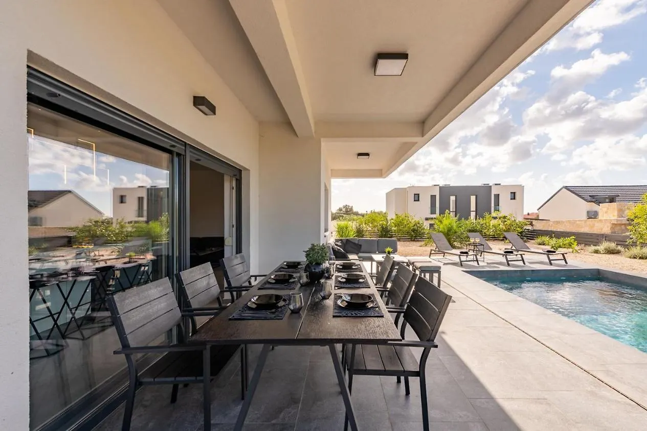 Villa Vacation House Marton - Mandre, Pag Kolan